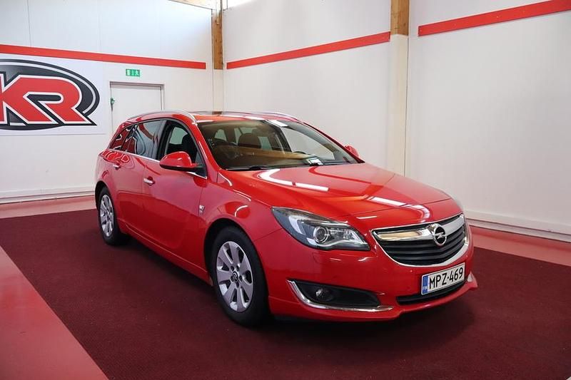 Käytetty Opel Insignia Sport 170 HP (125 kW) 2016 Farmari