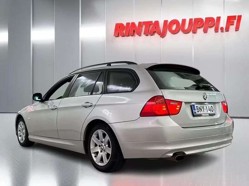 Käytetty BMW 318 143 HP (105 kW) 2009 Farmari