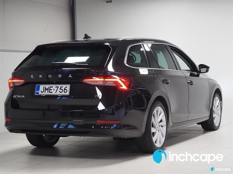 Käytetty Skoda Octavia Style 150 HP (110 kW) 2021 Farmari