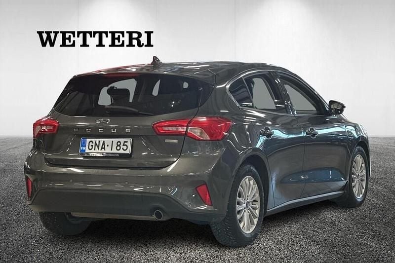 Käytetty Ford Focus Titanium 125 HP (91 kW) 2019 Harmaa Viistoperä