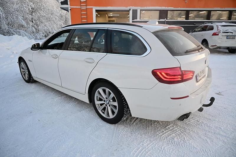 Käytetty BMW 520 Exclusive 190 HP (139 kW) 2015 Farmari