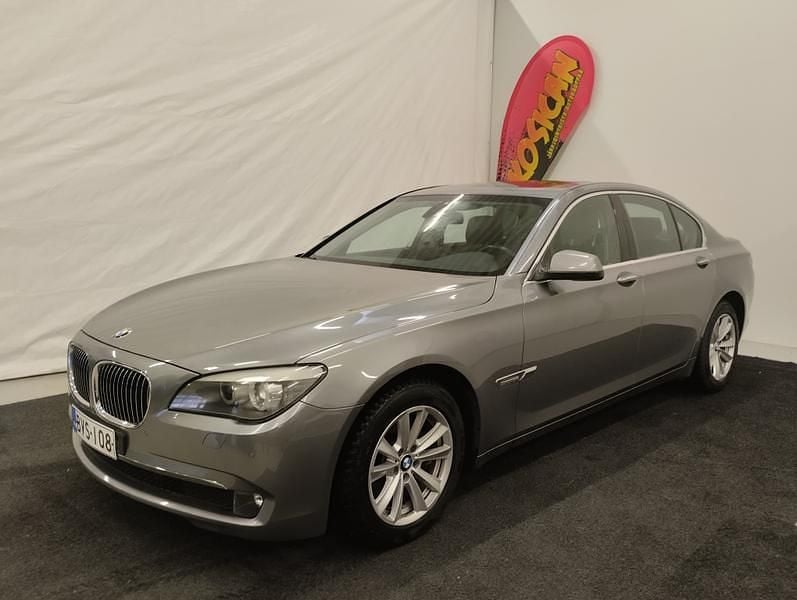 Käytetty BMW 730 245 HP (180 kW) 2012 Sedan