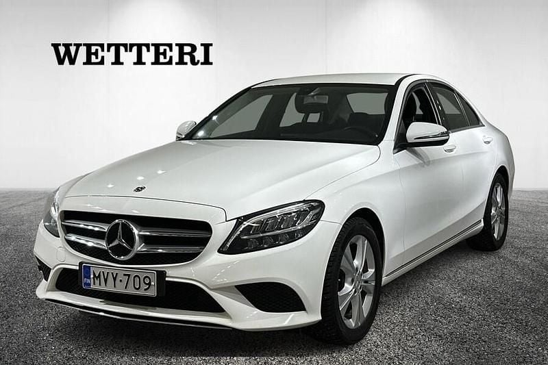 Käytetty Mercedes C180 Business 122 HP (89 kW) 2020 Valkoinen Sedan