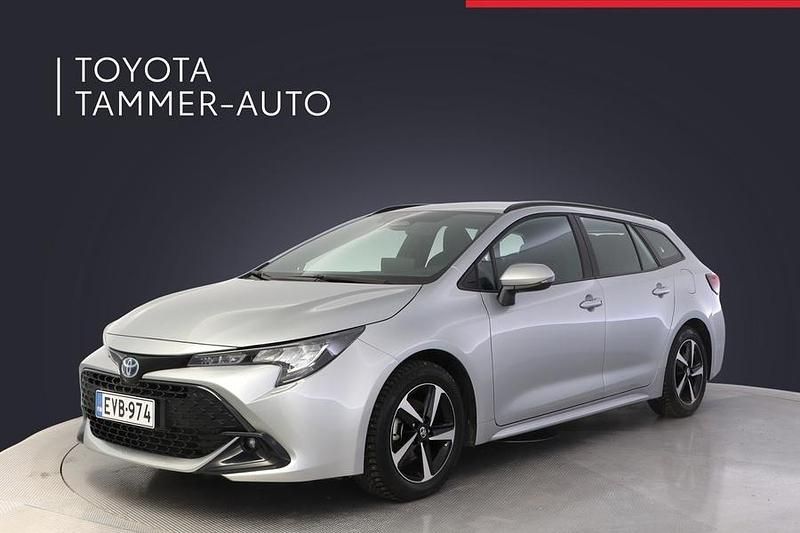 Hopea Käytetty 2024 Toyota Corolla Active Farmari | 29 980 € (Hieman kallis) - Kuva 1/3
