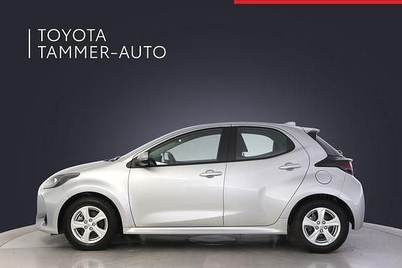 Käytetty Toyota Yaris Business Edition 114 HP (83 kW) 2023 Hopea Viistoperä