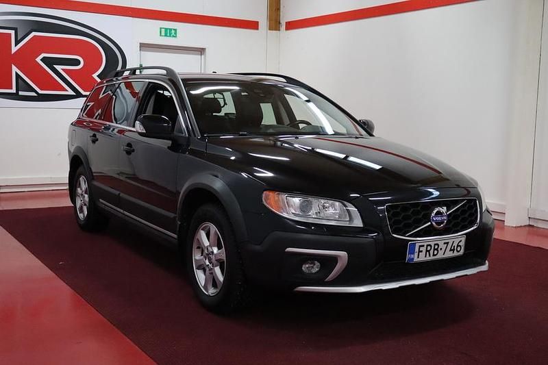 Käytetty Volvo XC70 Summum 181 HP (133 kW) 2014 Farmari