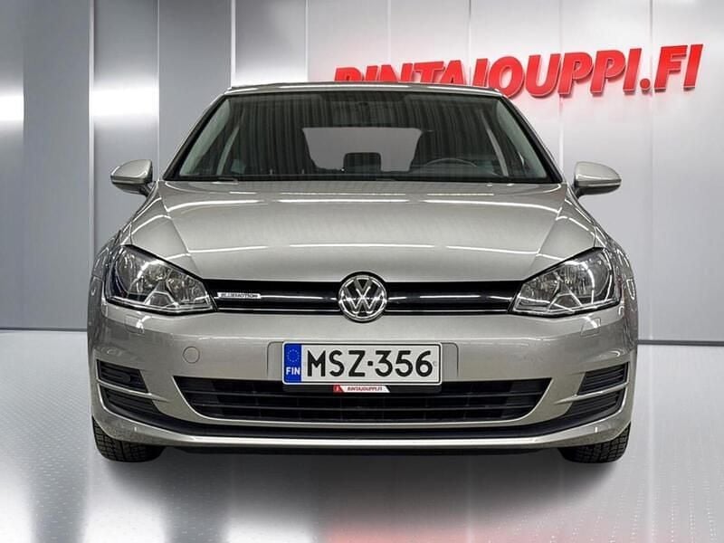 Käytetty VW Golf VII Comfortline 116 HP (85 kW) 2016 Harmaa Viistoperä