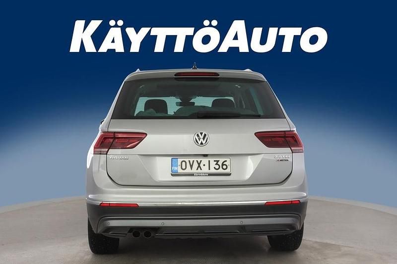 Käytetty VW Tiguan Highline 180 HP (132 kW) 2017 Harmaa Katumaasturi