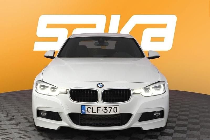 Käytetty BMW 330 Exclusive 258 HP (189 kW) 2018 Sedan