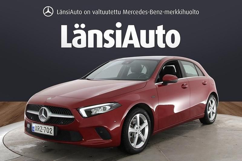 Käytetty Mercedes A250 Business 160 HP (117 kW) 2021 Viistoperä