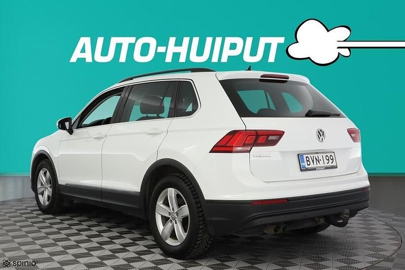 Käytetty VW Tiguan Comfortline 131 HP (96 kW) 2019 Katumaasturi