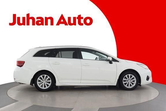 Käytetty Toyota Avensis Multidrive S 147 HP (108 kW) 2017 Valkoinen Farmari