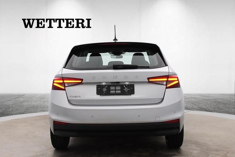 Käytetty Skoda Fabia Selection 116 HP (85 kW) 2025 Harmaa Viistoperä
