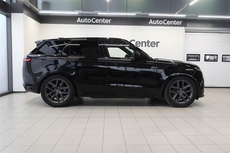 Käytetty Land Rover Range Rover Sport HSE Dynamic 460 HP (338 kW) 2024 Musta Katumaasturi