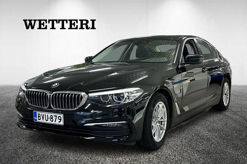 Musta Käytetty 2019 BMW 530e Sedan | 20 900 € (Perustarjous) - Kuva 1/4