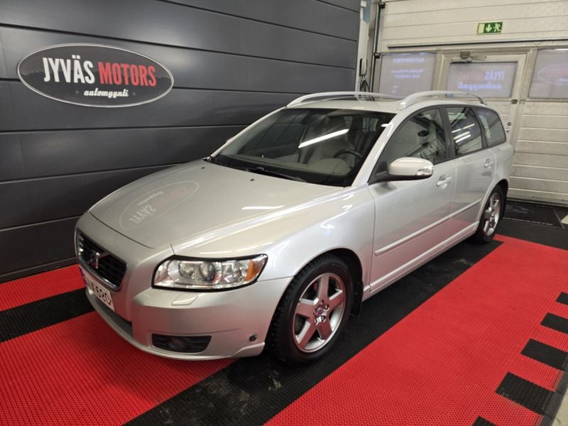 Käytetty 2009 Volvo V50 Summum Farmari | 5 450 € - Kuva 1/4