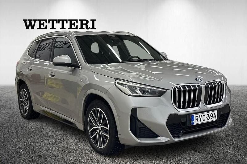 Käytetty BMW X1 M Sport 245 HP (180 kW) 2023 Hopea Katumaasturi