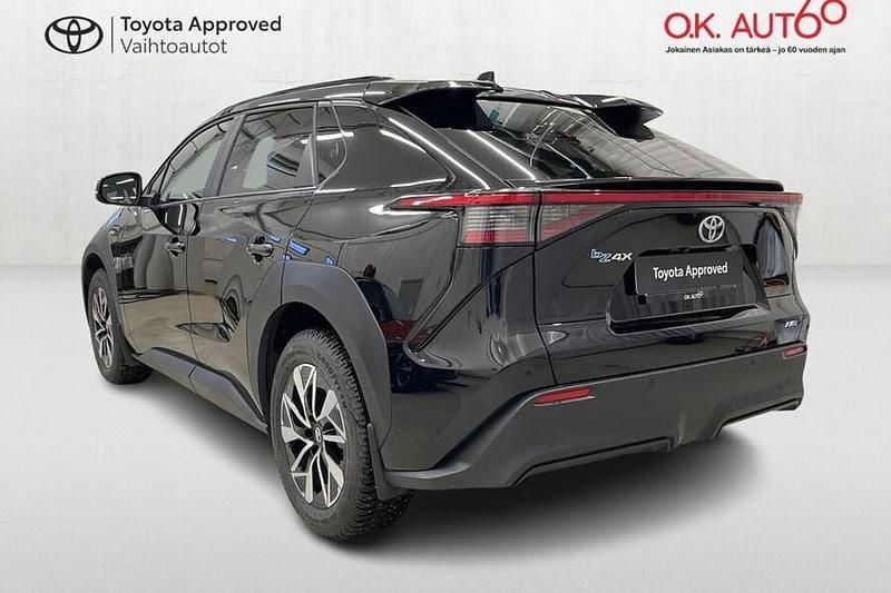 Käytetty Toyota bZ4X Edition 50 kW (69 HP) 2024 Katumaasturi