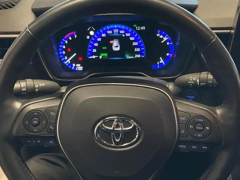 Käytetty Toyota Corolla Edition 122 HP (89 kW) 2022 Valkoinen Farmari