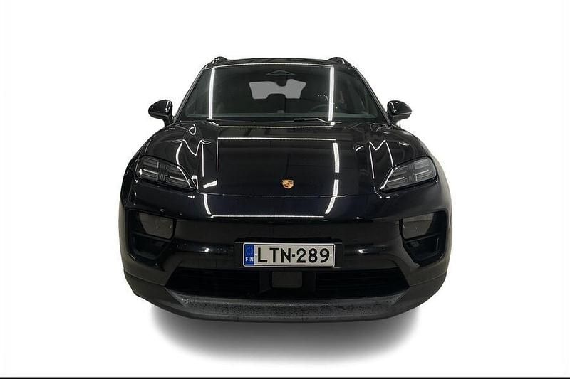 Uusi Porsche Macan Edition 300 kW (408 HP) 2025 Musta Katumaasturi