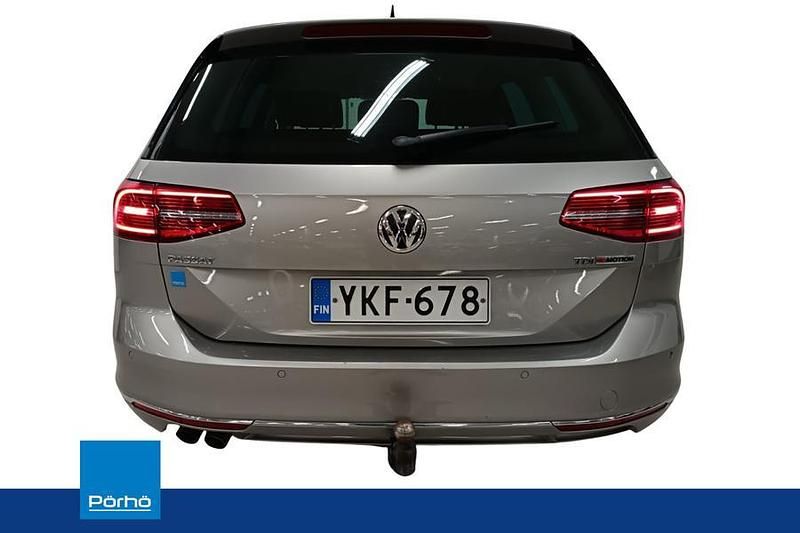 Käytetty VW Passat Highline 190 HP (139 kW) 2015 Harmaa Farmari