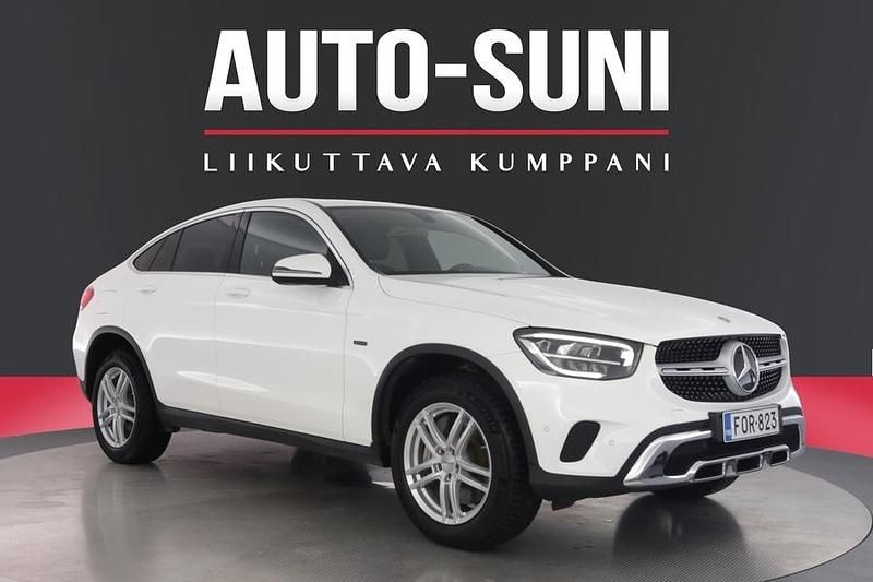Valkoinen Käytetty 2021 Mercedes GLC300e Business Coupe - kaksiovinen | 37 900 € (Supertarjous) - Kuva 1/3