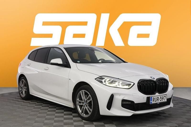 Käytetty 2021 BMW 118 M Sport Viistoperä | 23 690 € (Hieman kallis) - Kuva 1/3