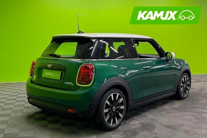 Käytetty Mini Cooper SE Collection 135 kW (184 HP) 2022 Vihreä Viistoperä