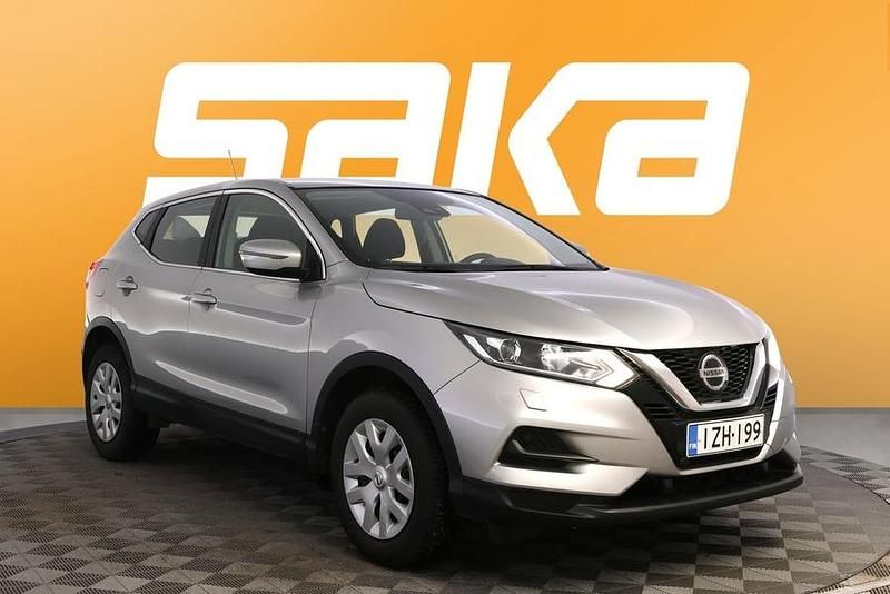 Käytetty Nissan Qashqai Visia 140 HP (102 kW) 2020 Katumaasturi