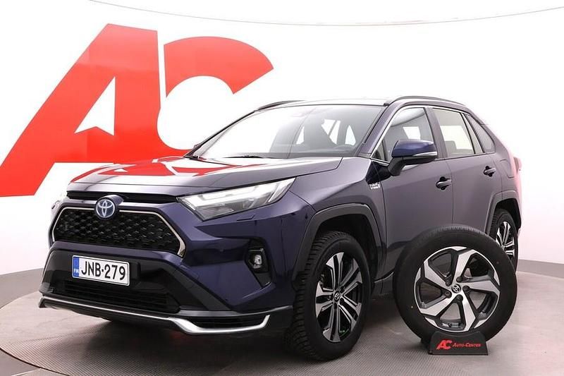 8x8 sininen Käytetty 2023 Toyota RAV4 Hybrid Active Katumaasturi | 46 990 € (Kallis) - Kuva 1/4