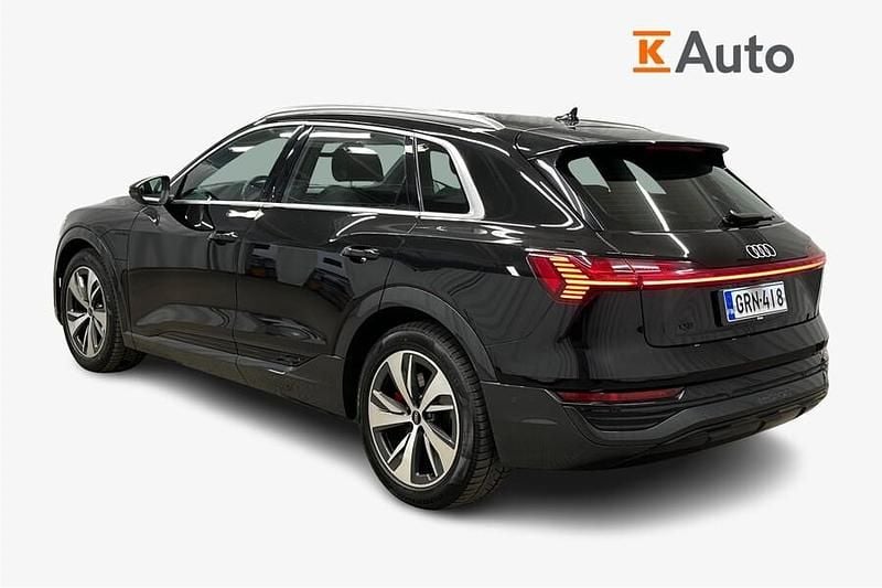 Käytetty Audi Q8 e-tron 300 kW (408 HP) 2024 Musta Katumaasturi