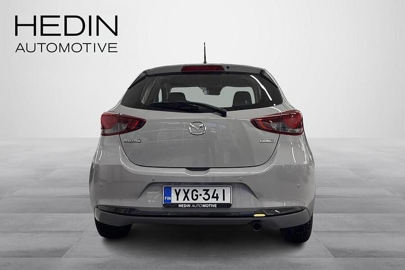 Käytetty Mazda 2 Center-Line 75 HP (55 kW) 2024 Harmaa Viistoperä