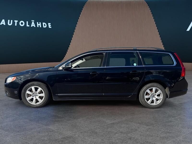 Käytetty Volvo V70 Business Edition 163 HP (119 kW) 2013 Farmari
