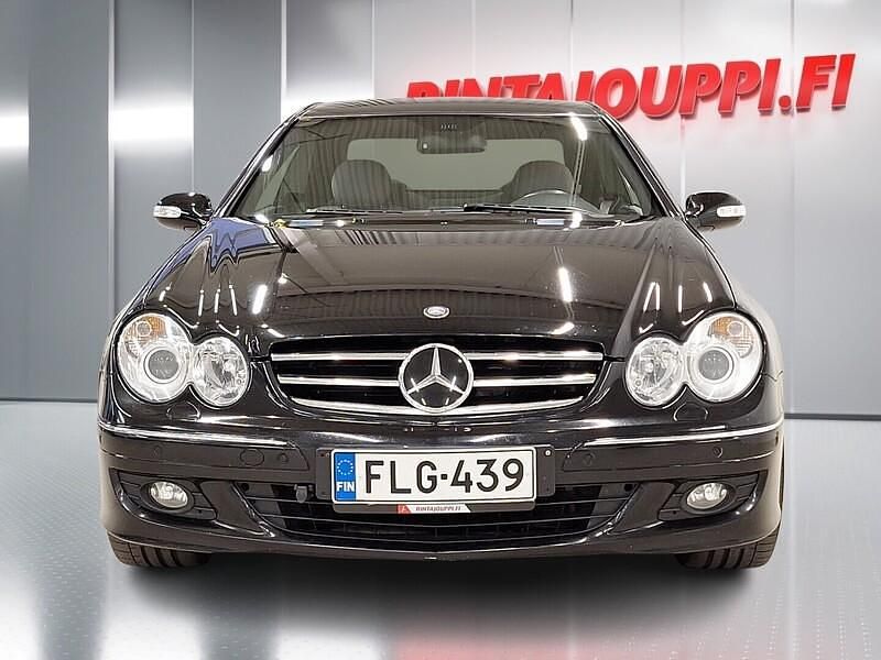 Käytetty Mercedes CLK500 388 HP (285 kW) 2007 Musta Coupe - kaksiovinen
