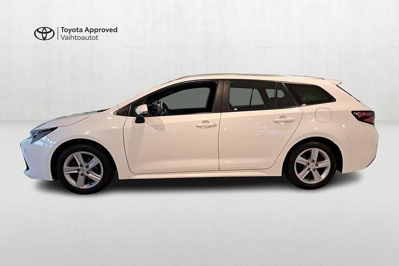 Käytetty Toyota Corolla Edition 116 HP (85 kW) 2019 Valkoinen Farmari