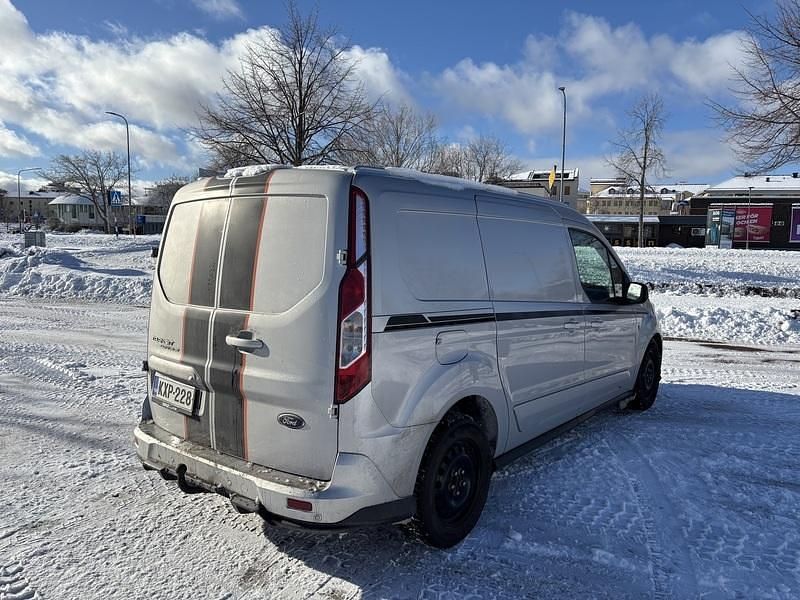 Käytetty Ford Transit Sport 120 HP (88 kW) 2022 Van