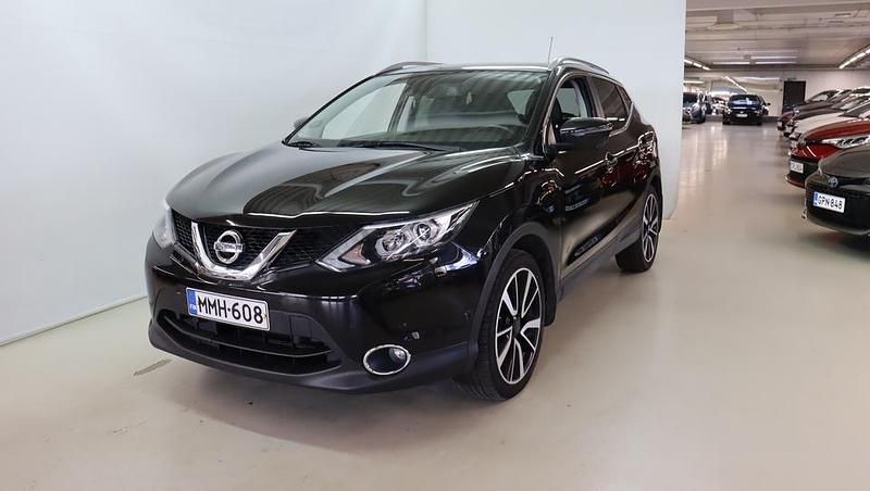 Käytetty 2015 Nissan Qashqai Tekna Katumaasturi | 9 800 € (Perustarjous) - Kuva 1/4