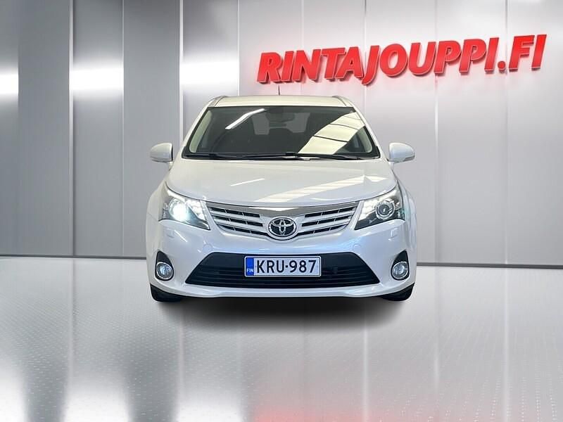 Käytetty Toyota Avensis Active 124 HP (91 kW) 2013 Farmari