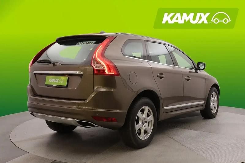 Käytetty Volvo XC60 Summum 215 HP (158 kW) 2014 Ruskea Katumaasturi