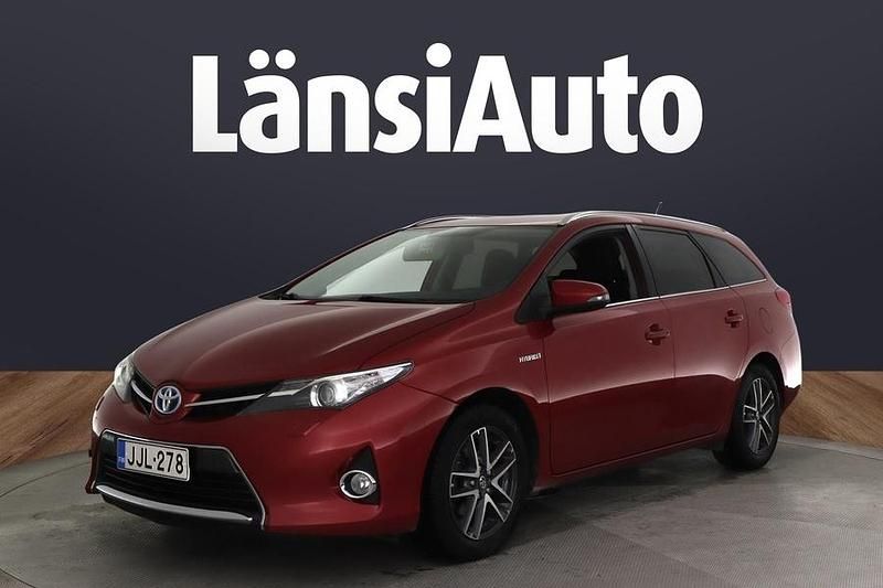 Käytetty 2014 Toyota Auris Touring Sports Active Farmari | 12 290 € (Perustarjous) - Kuva 1/1
