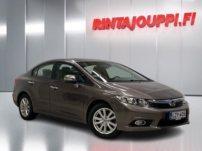 Käytetty 2012 Honda Civic Executive Sedan | 10 480 € (Perustarjous) - Kuva 1/4