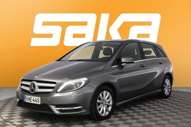 Käytetty Mercedes B180 Business 109 HP (80 kW) 2013 Tila-auto