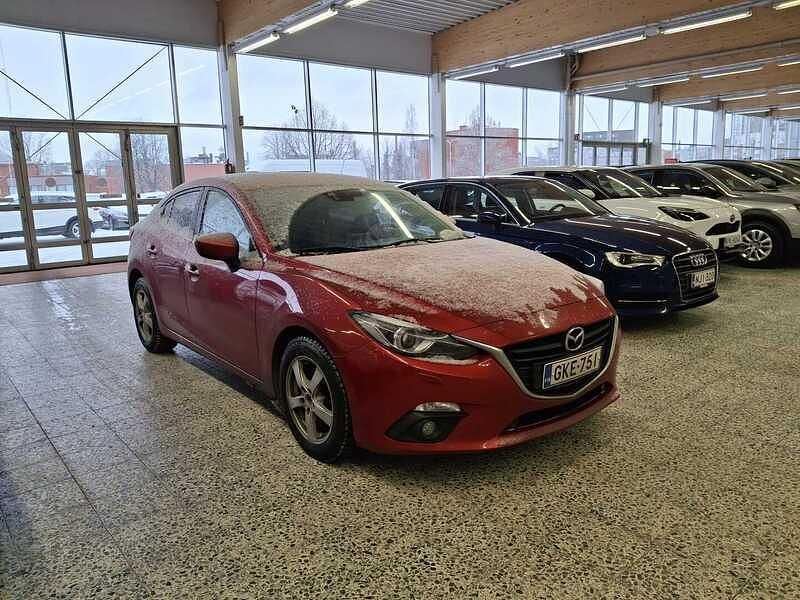 Käytetty Mazda 3 Touring 120 HP (88 kW) 2014 Punainen Sedan
