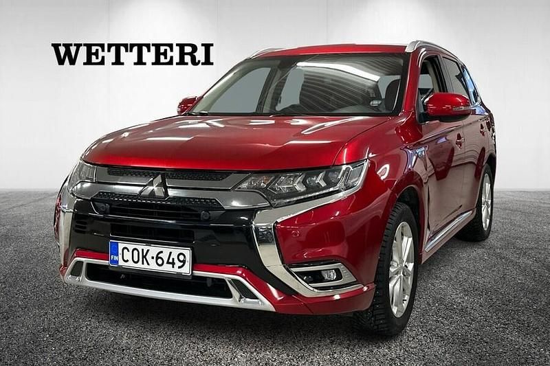 Punainen Käytetty 2020 Mitsubishi Outlander P-HEV Intense Katumaasturi | 17 900 € (Perustarjous) - Kuva 1/4