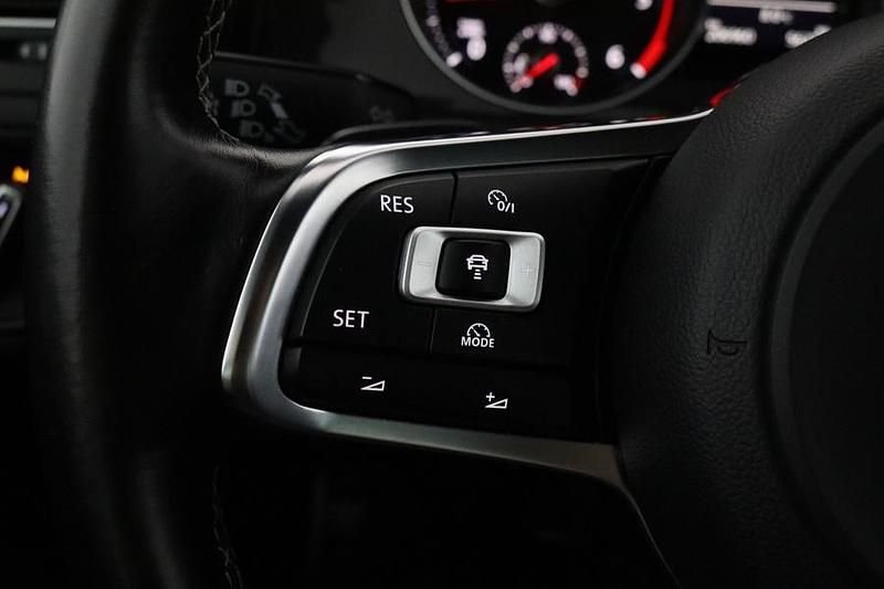 Käytetty VW Golf VII GTD 184 HP (135 kW) 2015 Harmaa Farmari