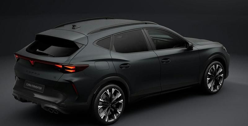 Uusi Cupra Formentor VZ 329 HP (241 kW) 2026 Matta harmaa Katumaasturi