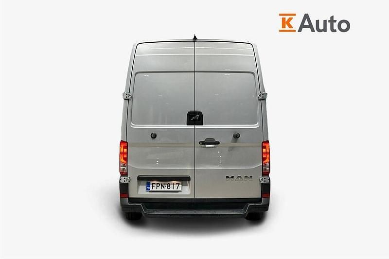 Käytetty MAN TGE 100 kW (136 HP) 2020 Hopea Van