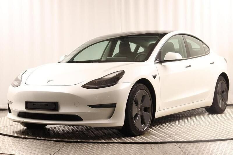 Käytetty 2021 Tesla Model 3 Long Range AWD Sedan | 28 400 € (Hyvä tarjous) - Kuva 1/4