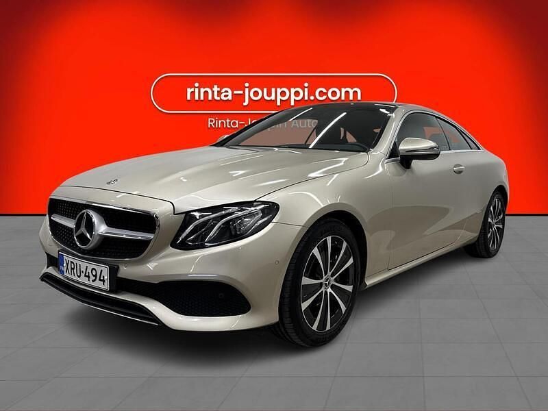 Harmaa Käytetty 2020 Mercedes E220 Coupe - kaksiovinen | 39 490 € (Perustarjous) - Kuva 1/3