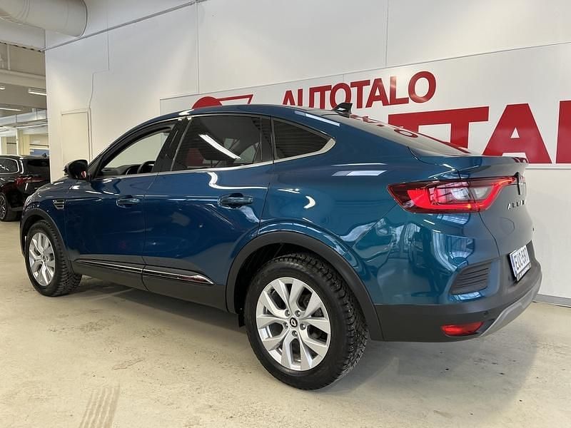 Käytetty Renault Arkana Intens 143 HP (105 kW) 2022 Sininen Katumaasturi